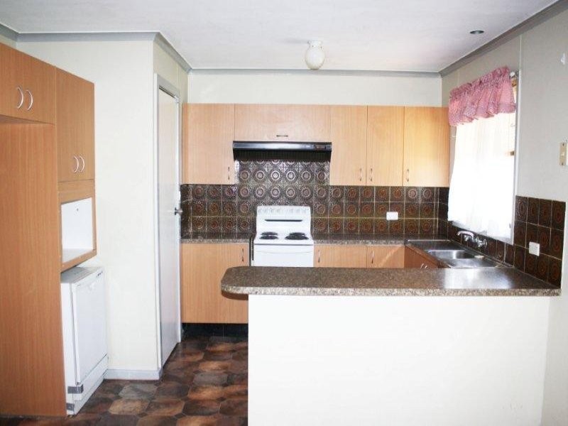 20 Marquis, Junee NSW 2663