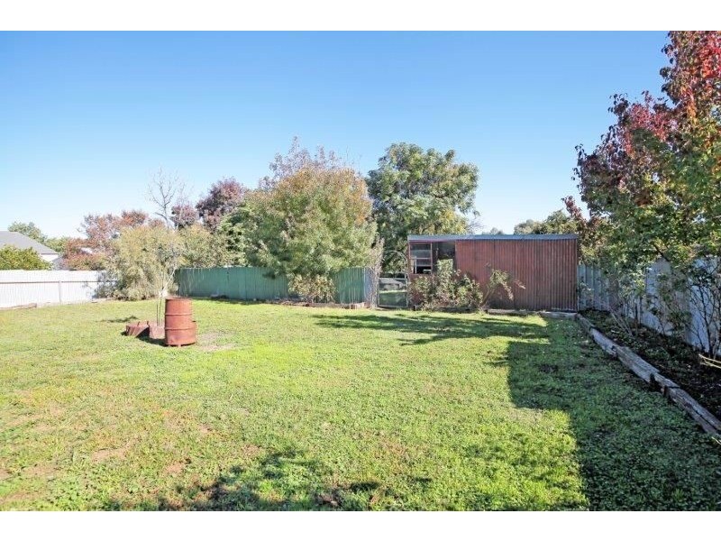 33 Bolton Street, Junee NSW 2663