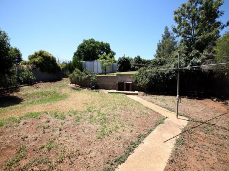 57 Marquis Street, Junee NSW 2663