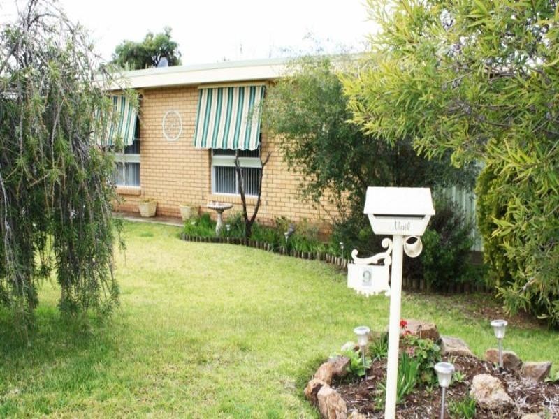 9 James Street, Junee NSW 2663