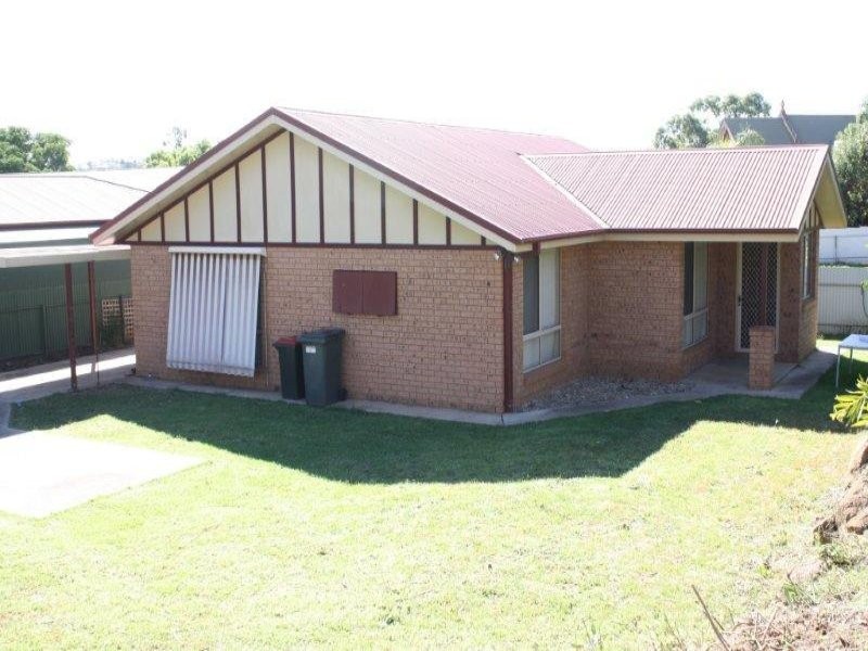 22 French Street, Junee NSW 2663