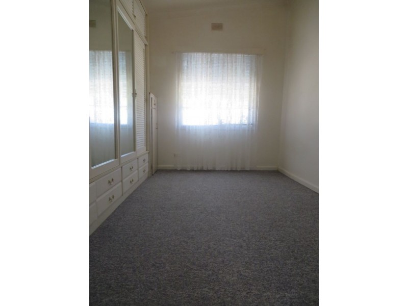 20 Crown Street, Junee NSW 2663