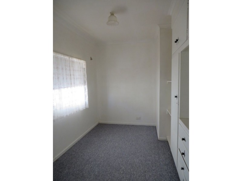 20 Crown Street, Junee NSW 2663