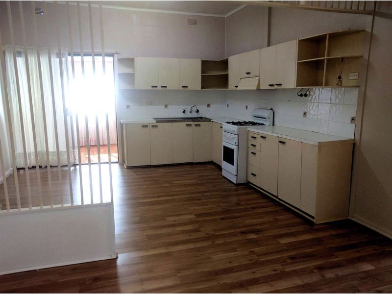 20 Crown Street, Junee NSW 2663