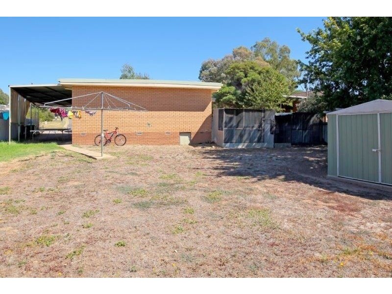 9 James Street, Junee NSW 2663