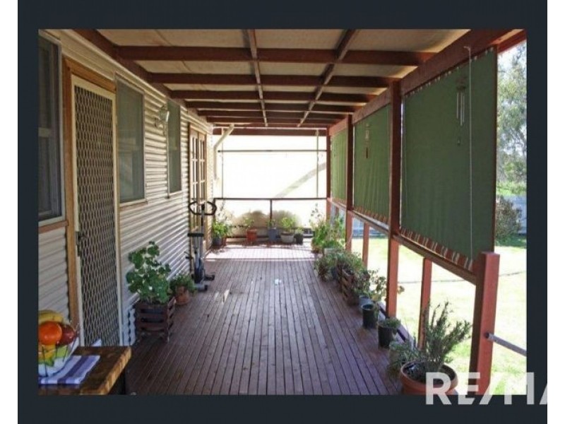14 Percy Street, Old Junee NSW 2652