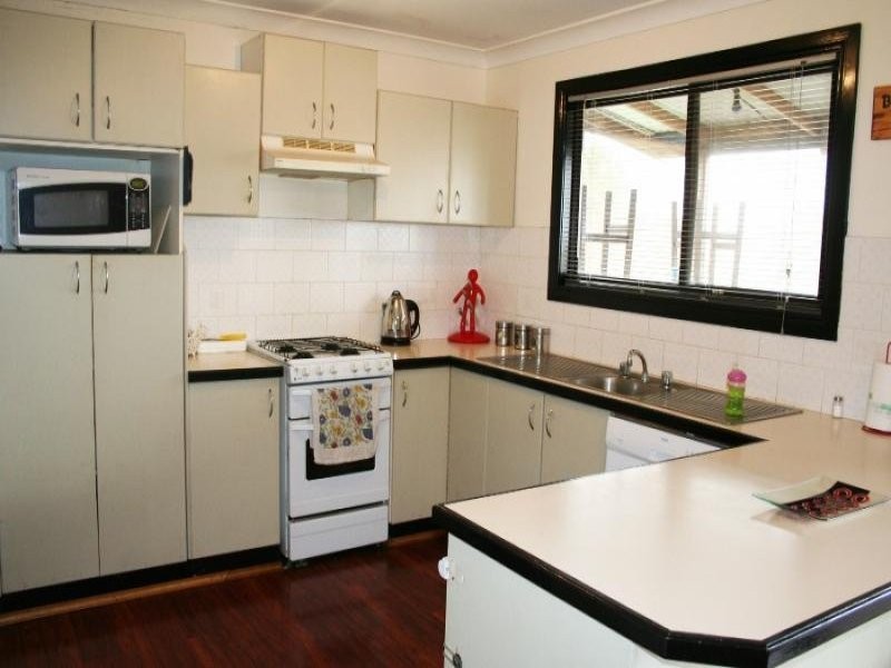 55 Commins Street, Junee NSW 2663
