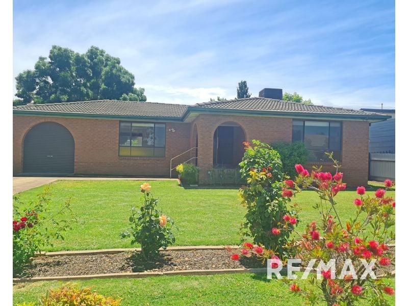 9 Marquis Street, Junee NSW 2663