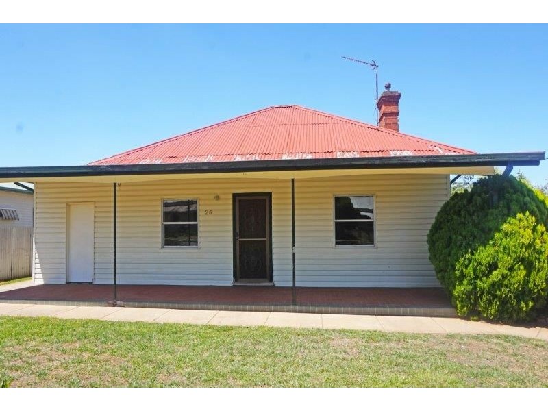 26 Regent Street, Junee NSW 2663
