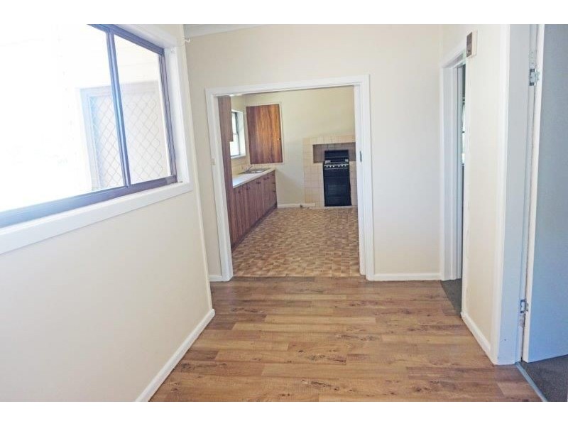 26 Regent Street, Junee NSW 2663