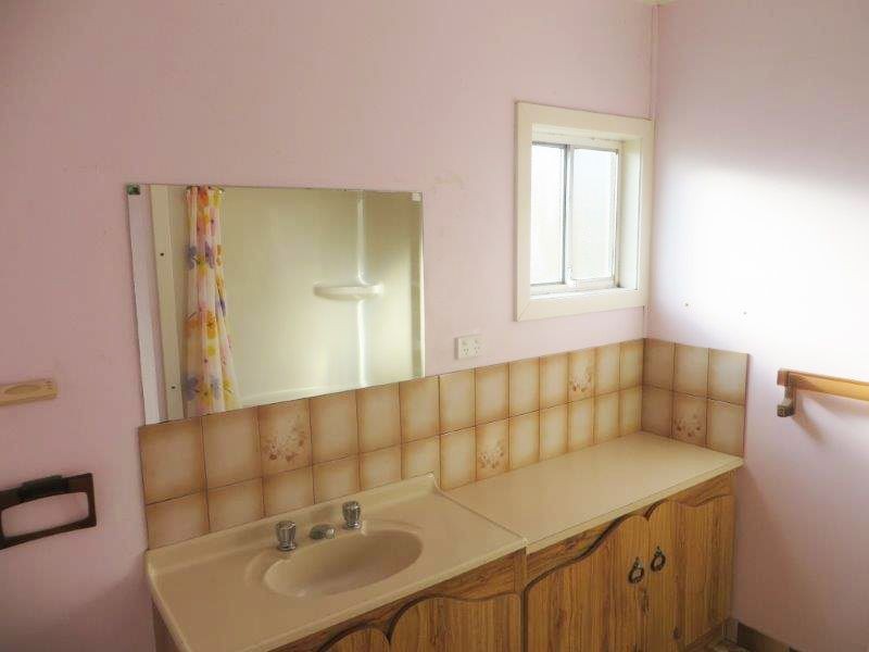 13 Prince Street, Junee NSW 2663