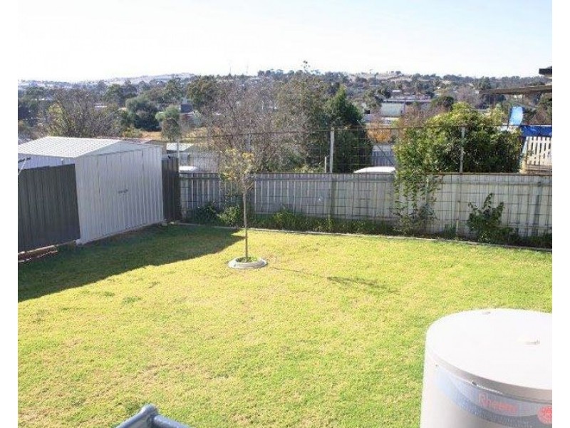 23 Anzac Avenue, Junee NSW 2663