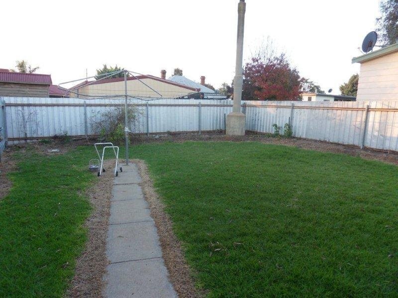 4 Lord Street, Junee NSW 2663