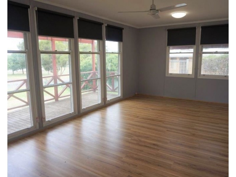 12 Beach Street, Junee NSW 2663