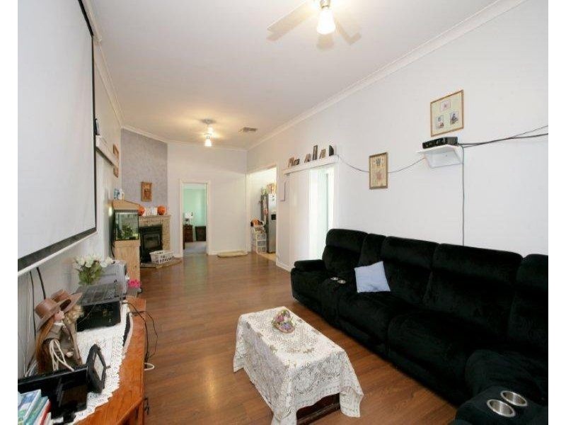 54 George Street, Junee NSW 2663