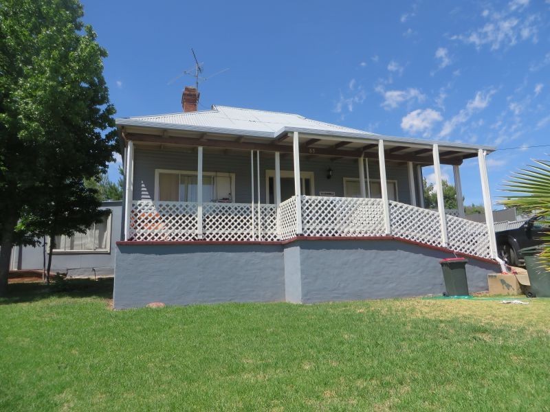 85 George Street, Junee NSW 2663