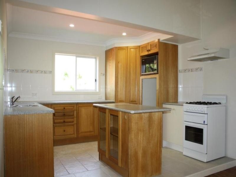 85 George Street, Junee NSW 2663