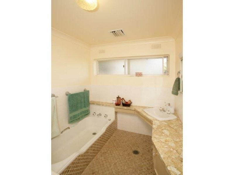 47 Lydia Street, Junee NSW 2663