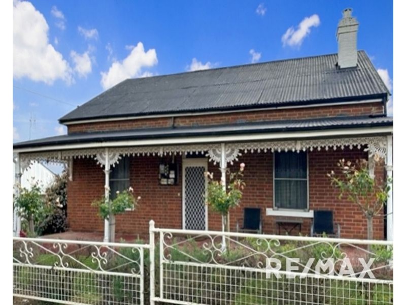 34 William Street, Junee NSW 2663
