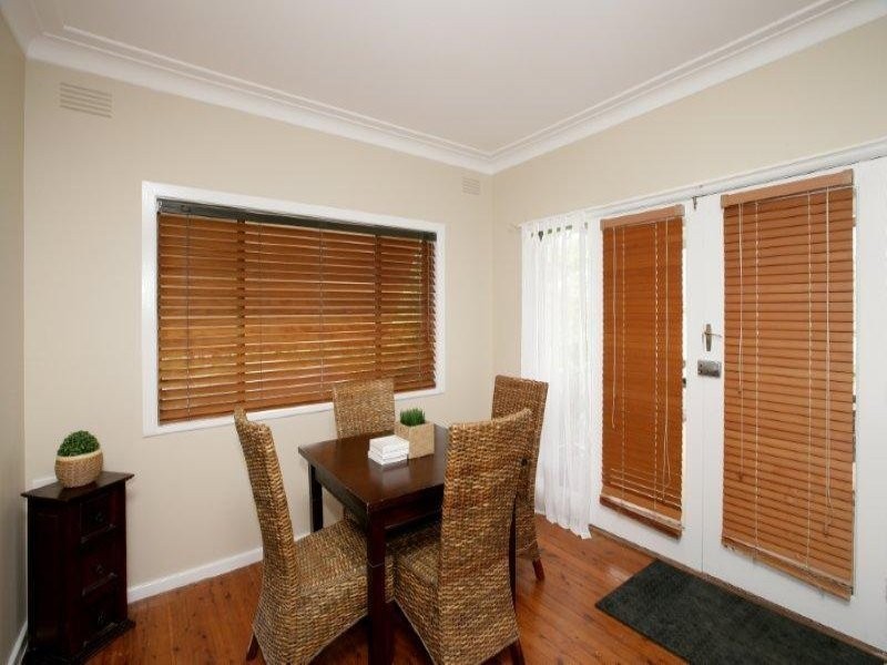13 Plumpton Road, Kooringal NSW 2650