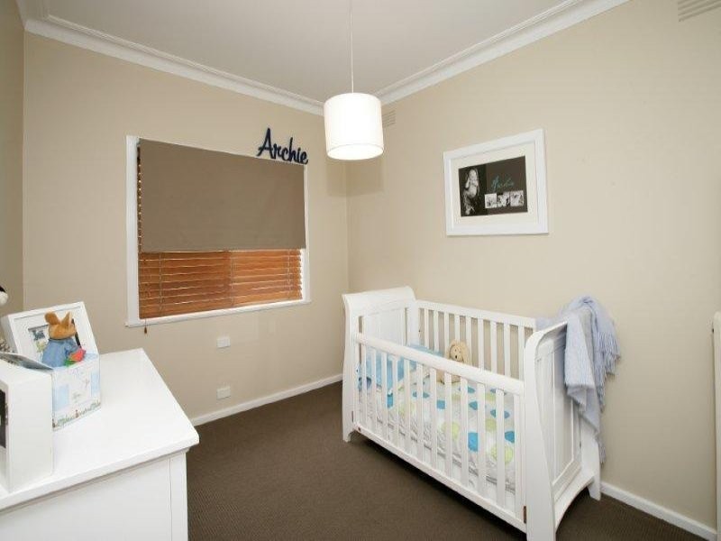 13 Plumpton Road, Kooringal NSW 2650