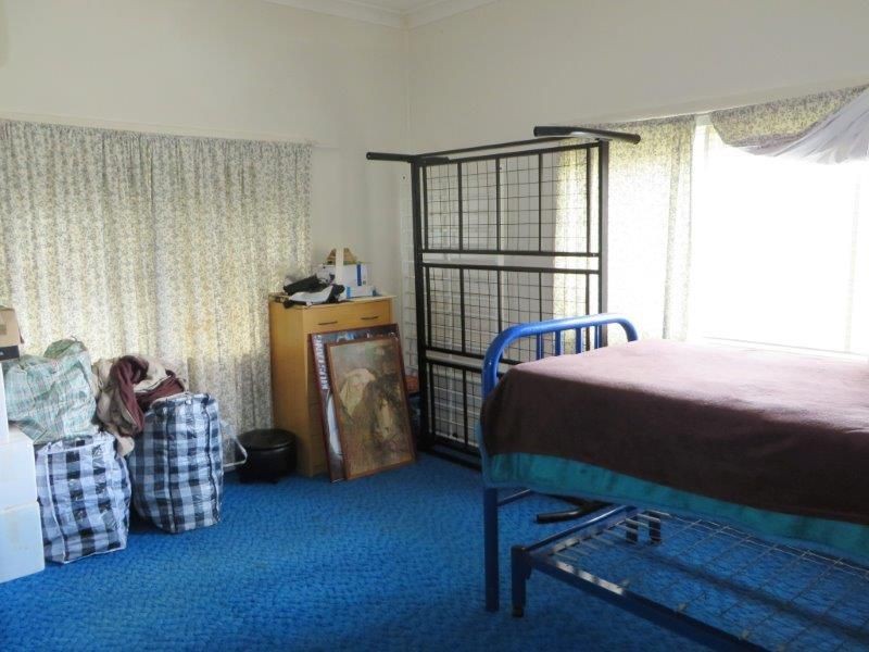25 King  St, Junee NSW 2663