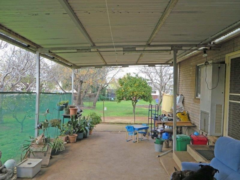 25 King  St, Junee NSW 2663