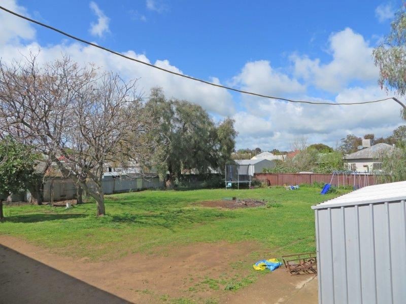 25 King  St, Junee NSW 2663