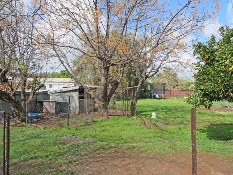 25 King  St, Junee NSW 2663