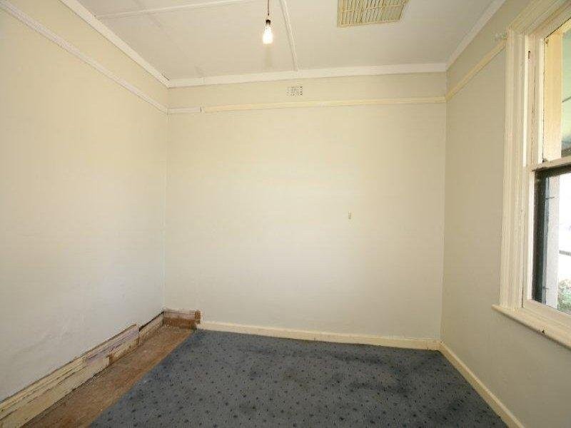 28 George St, Junee NSW 2663