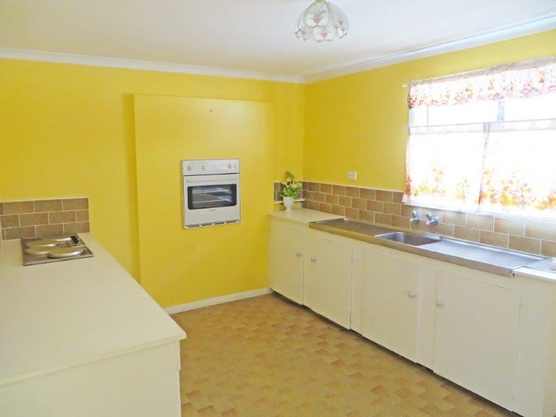 32 Ducker St, Junee NSW 2663