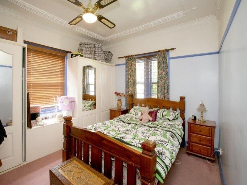 18 Denison St, Junee NSW 2663