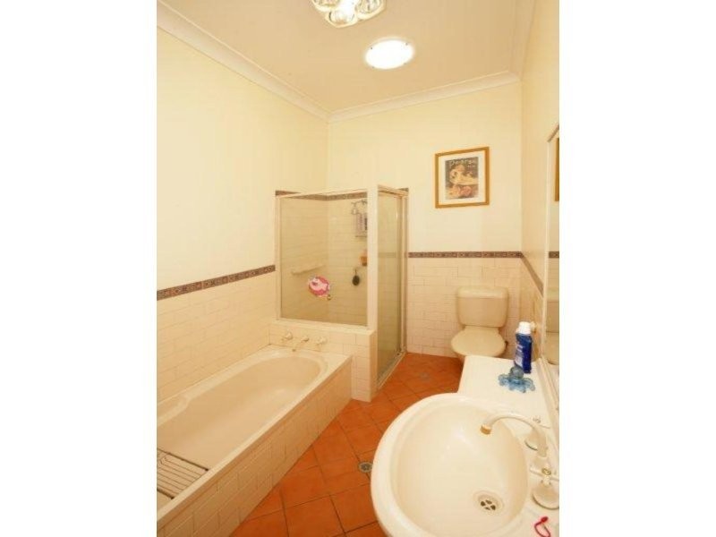 18 Denison St, Junee NSW 2663