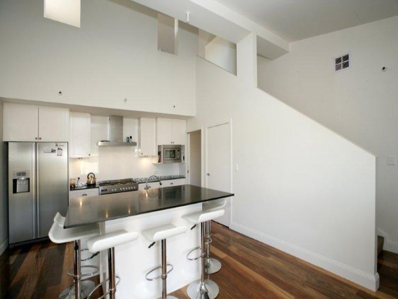 10 Loughan Rd, Junee NSW 2663