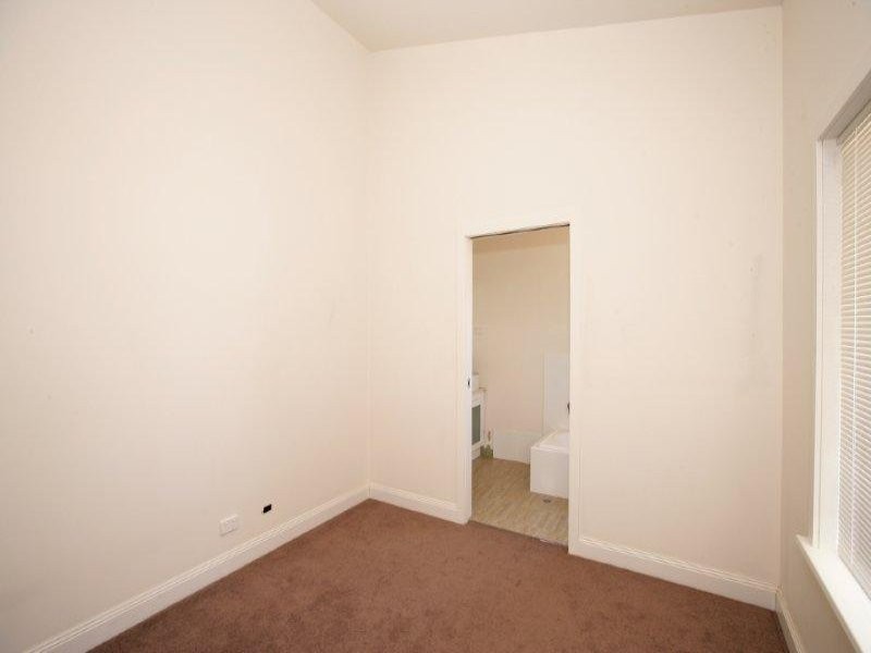 10 Loughan Rd, Junee NSW 2663