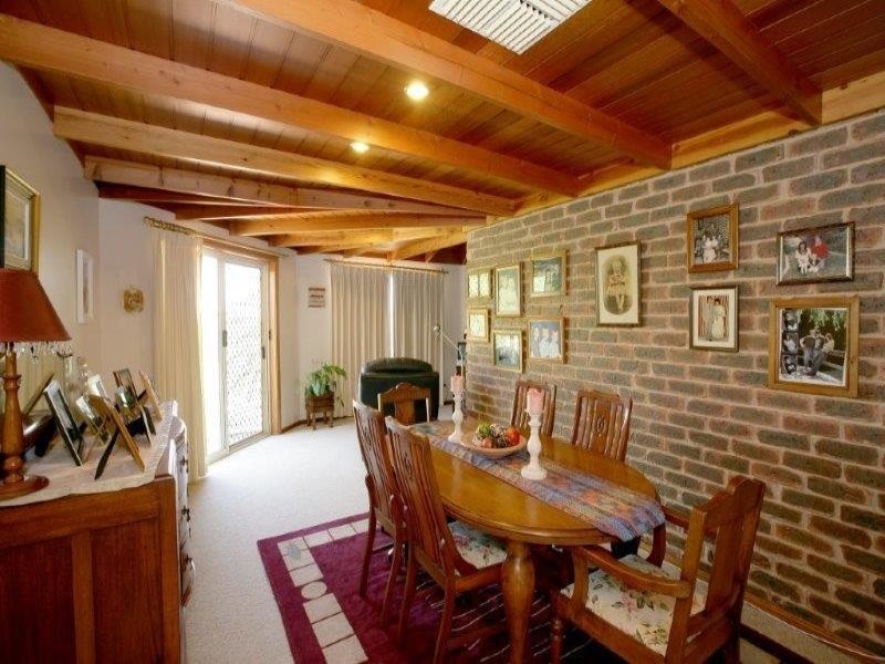 22 Cassia Way, Junee NSW 2663