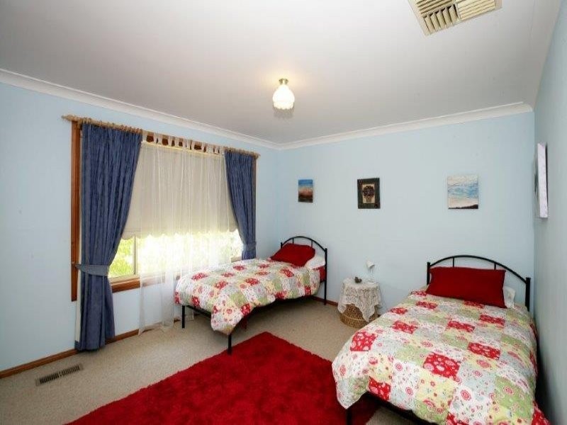 22 Cassia Way, Junee NSW 2663
