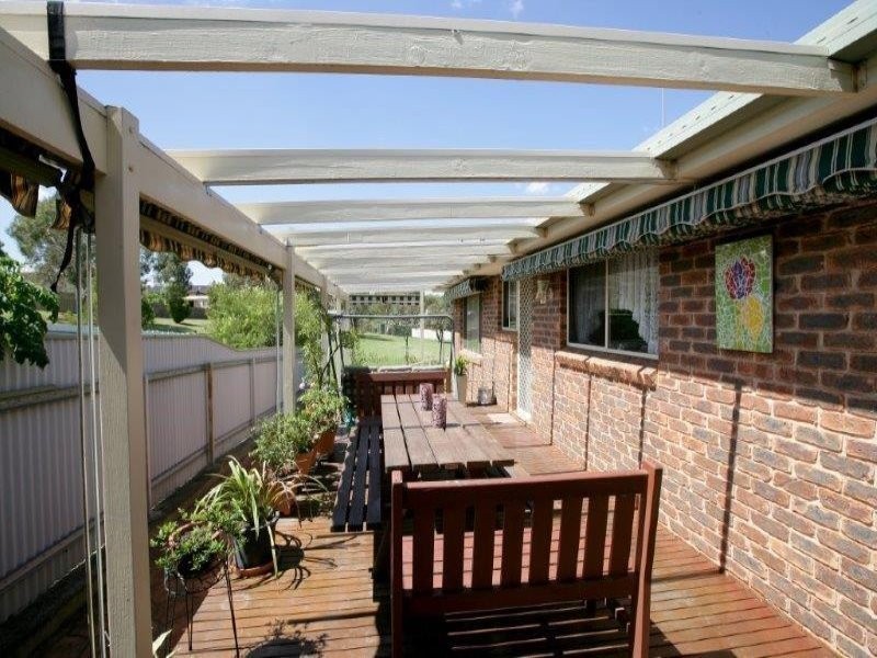22 Cassia Way, Junee NSW 2663