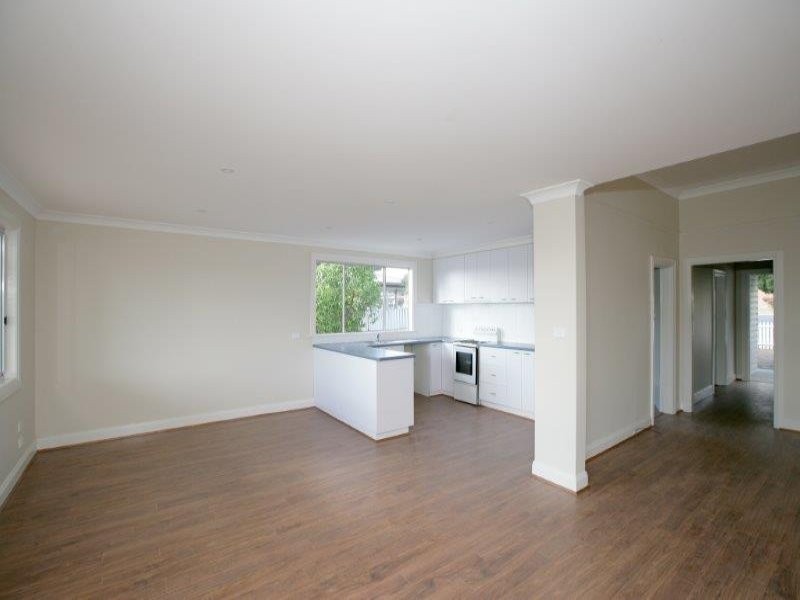 3 Commins St, Junee NSW 2663