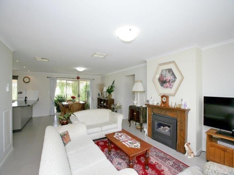 7 Church  St, Junee NSW 2663