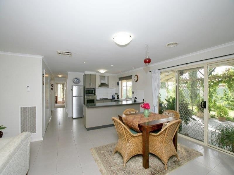 7 Church  St, Junee NSW 2663