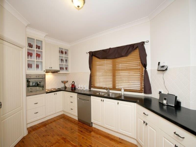 21 Kinvara Dr, Junee NSW 2663