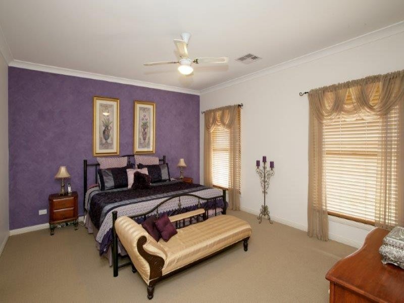 21 Kinvara Dr, Junee NSW 2663
