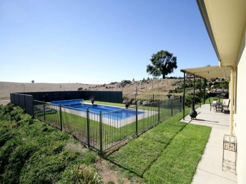 21 Kinvara Dr, Junee NSW 2663