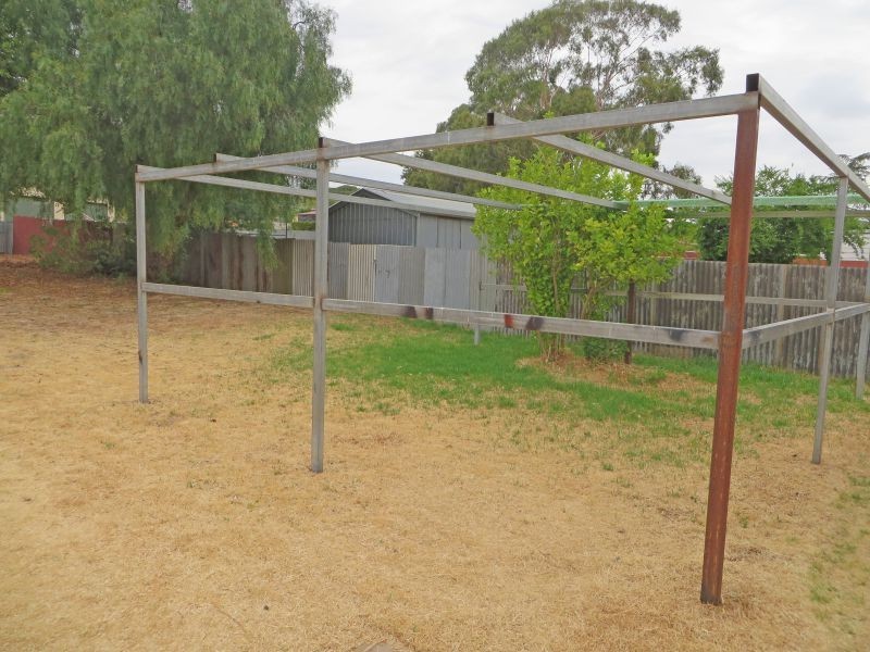 85 Regent St, Junee NSW 2663