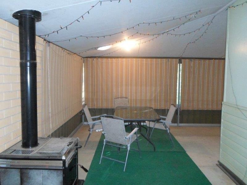 9 Layton St, Illabo NSW 2590