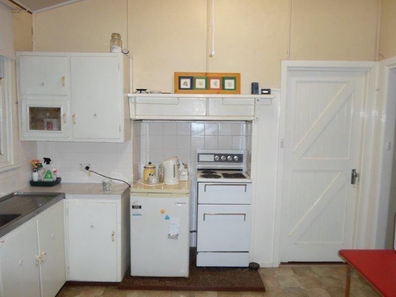 9 Layton St, Illabo NSW 2590