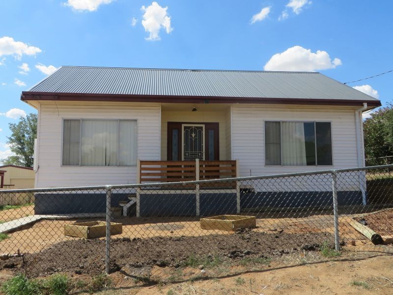 32 William Street, Junee NSW 2663