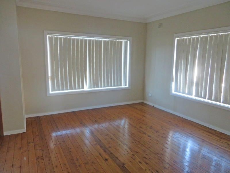 32 William Street, Junee NSW 2663