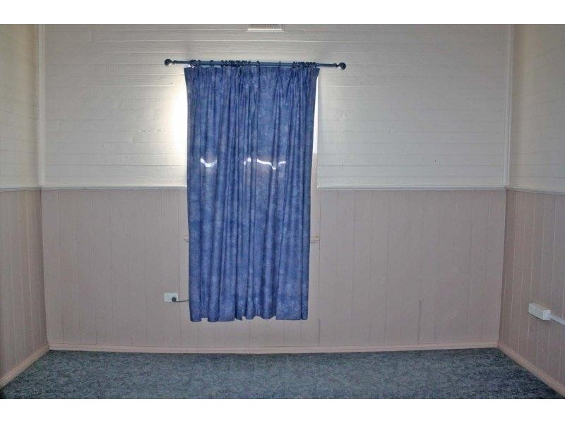 8 Stewart St, Junee NSW 2663